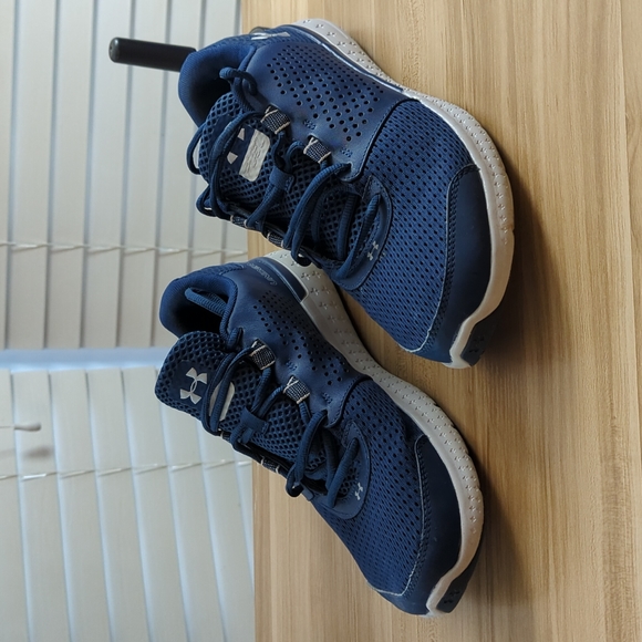 Under Armour Men's Micro G Fuel RN Cross Trainer - Picture 2 of 5